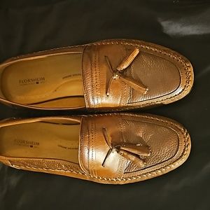 Mens Size 12 Florsheim Tassel Loafers, cognac.